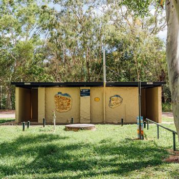 Vincent 'Bushy' Parker Park Toilets