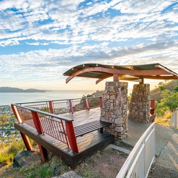 Castle Hill Lookout