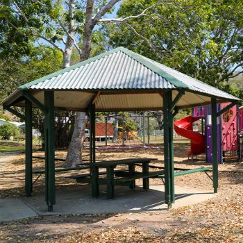 High Vista Park Covered Table