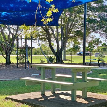 Innes Estate Park Picnic Table